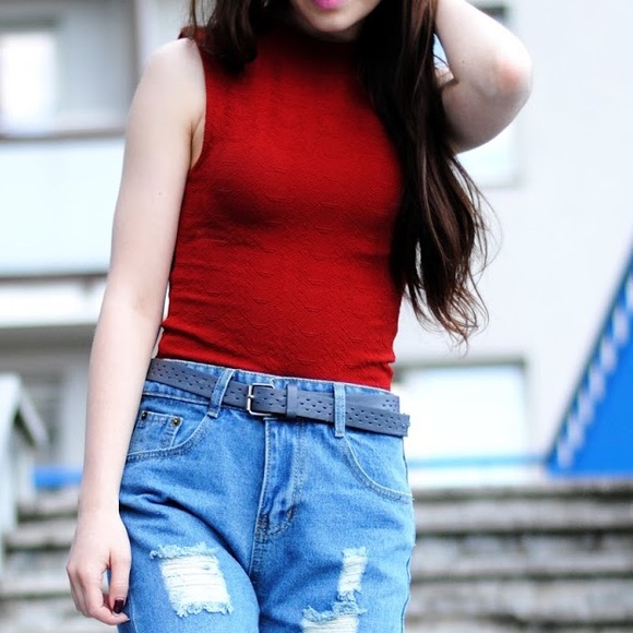 H&M Divided Mock Neck Red Crop Top - Picture 1 of 9